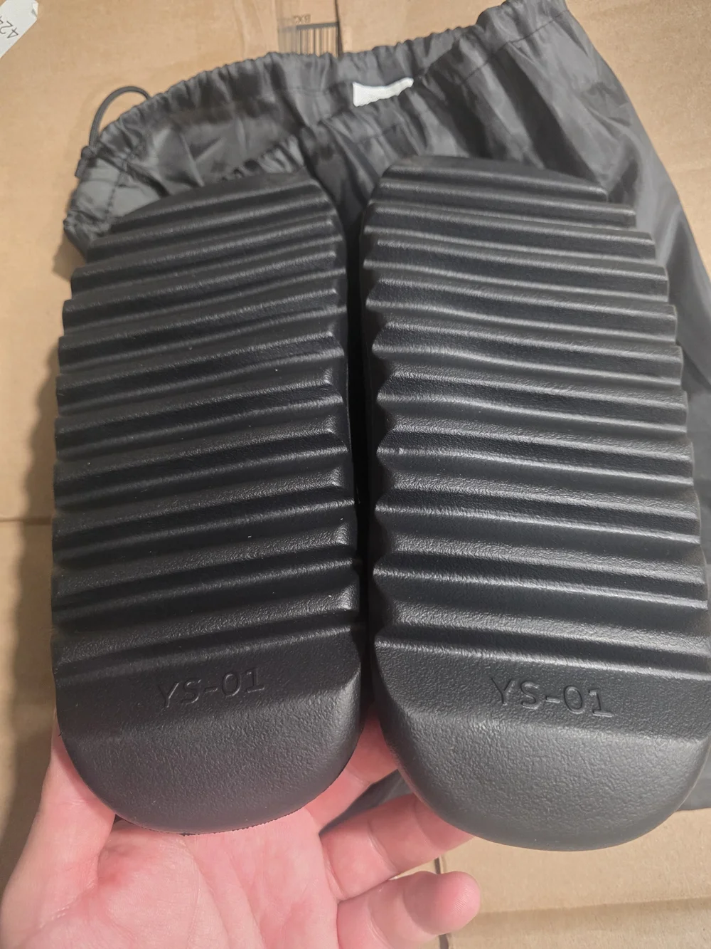 Size 11 Men's YEEZY YS-01 Black Slide - Brand New With Dust Bag